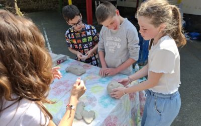 Classe de CM1-CM2 : des arts pour les 80 ans de la paix