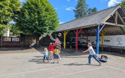 Garderie de Bécherel : jeu de bulles